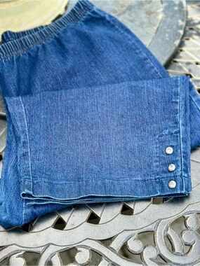 JMS Just My Size Classic Capri Denim Pull On Stretch Pants Cuff Embellishment